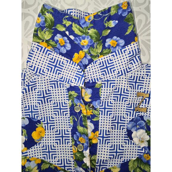 🌼 Vintage Handmade Floral Button Down – Western Style - Picture 15 of 15